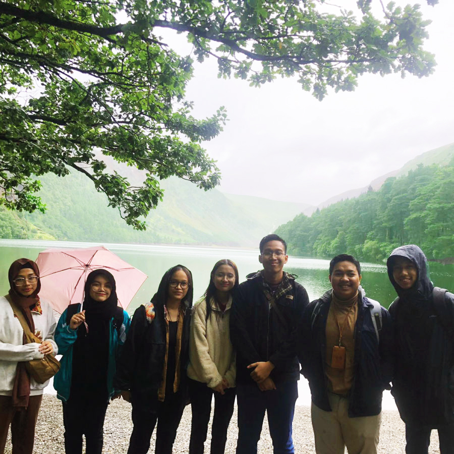 IISMA students - Glendalough trip

