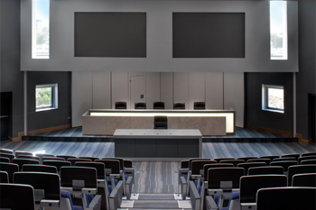 The largest theatre in the new €25 million UCD Sutherland School of Law also serves as a ceremonial moot court. In this simulated courtroom setting students will better develop their advocacy, dispute resolution, client counselling and negotiation skills