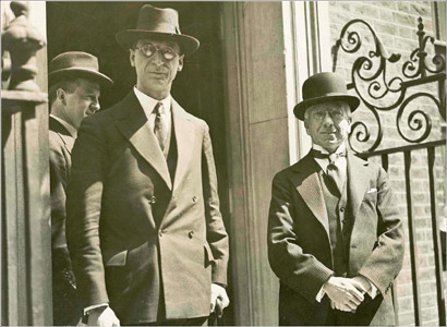 Photo of Eamon de Valera As Taoiseach, at 10 Downing Street, with Seán T. O’Kelly, 10 June 1932