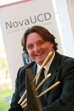 Dr Conor O’Brien, founder of FitFone, overall winner of the NovaUCD 2006 CCDP