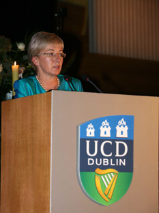 Minister for Education and Science, Mary Hanafin TD, delivering her keynote address at the UCD Foundation Day Dinner at O'Reilly Hall, UCD, on the 3rd November 2006