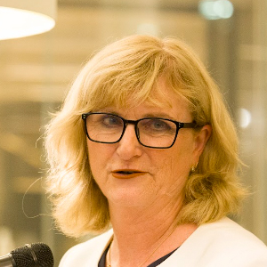 Profile photo of Professor Regina Uí Chollatáin