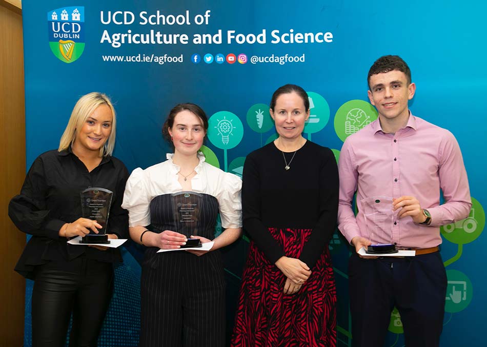 The Grant Thornton Award in Financial Planning and Control Award Winners L-R Aoife Brennan, Kelly O’Donovan, Sarah Meredith from Grant Thornton, Conor Courtney