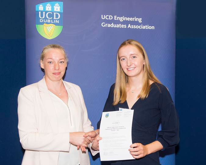 UCD Engineering Graduates Association, EGA Gold Medal & Award Ceremony 2022. AbbVie Achievement Award in Chemical & Bioprocess Engineering Practice presented by Dr Jessica Whelan, Head Of School, Chemical and Bioprocess Engineering to Ava Percy