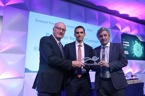 Minister Halligan presents Professor O'Connor with 2019 SFI Award