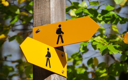 directional signage for hikers