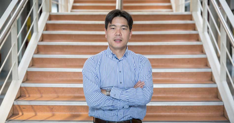 Dr Le-Nam Tran
