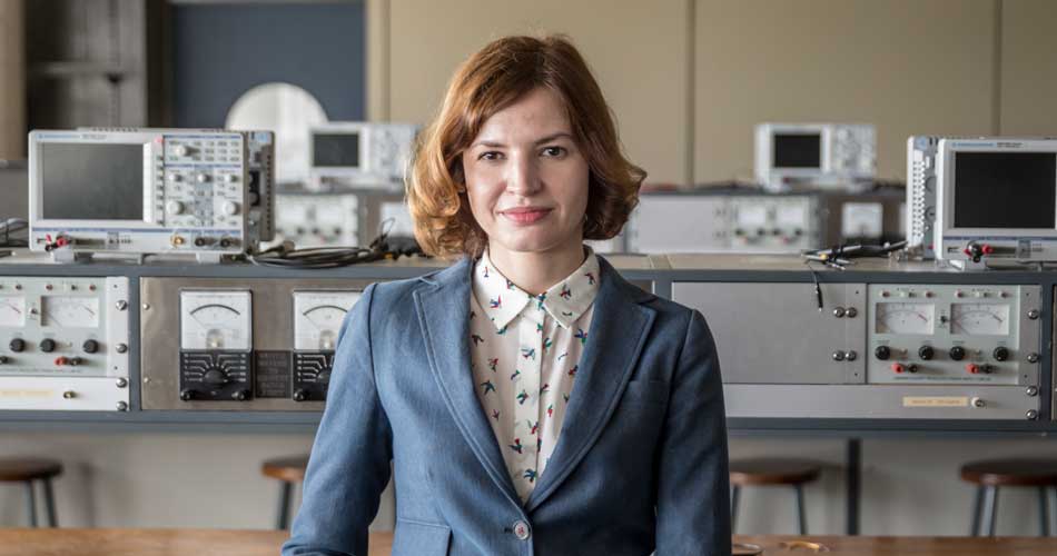 Dr Elena Blokhina