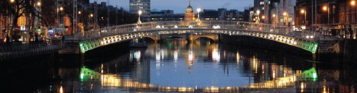 Dublin's Ha'penny Bridge and River Liffey at night