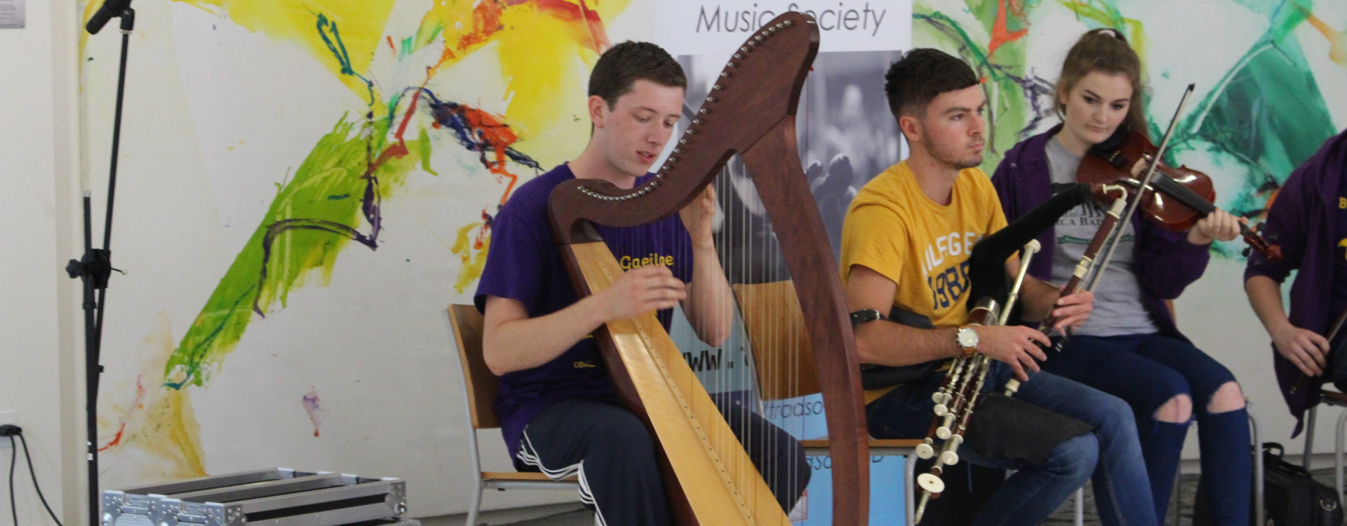 Padhraig playing the harp