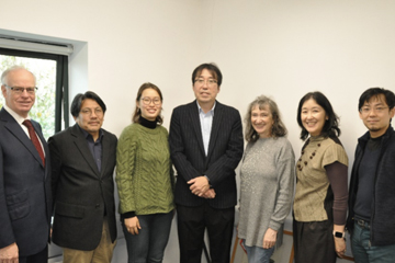 Professor Hitoshi Ebishima (Seijo University) visits UCD