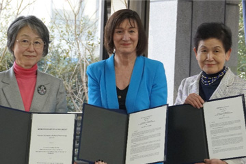 UCD Smurfit School of Business and Showa Women’s University signs MOU