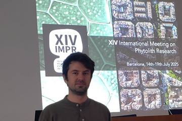 Dr Power presenting his collaborative research at International Conference on Phytolith Research, Barcelona
