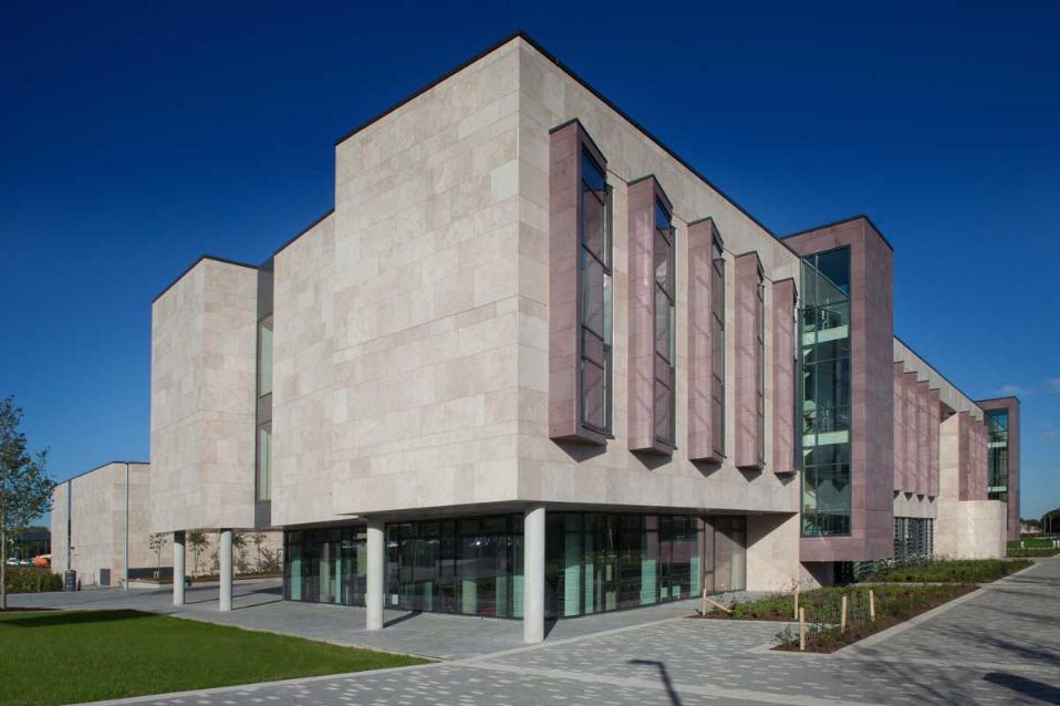 UCD Sutherland School of Law