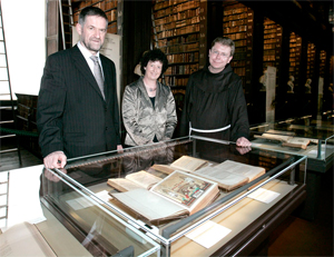 Pictured at the exhibition (from l-r): Dr Bernard Meehan, Keeper of Manuscripts, TCD; Dr Edel Bhreathnach, National Coordinator of Louvain 400, UCD Mícheál Ó Cléirigh Institute; and Fr Hugh McKenna, Vicar Principal of OFM