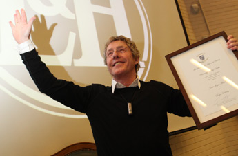 Roger Daltrey receiving his award at UCD