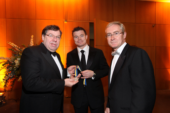 An Taoiseach, Brian Cowen TD, and Dr Hugh Brady, President of UCD, pictured with Brian O’Driscoll, recipient of the UCD Foundation Day Medal 2009