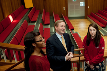 An Taoiseach Enda Kenny with Daisy Onubogu, Auditor of UCD Literary & Historical Society and Sinead Rooney, Auditor of UCD Law Society