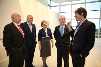  Pictured at the official opening of the UCD O'Brien Centre for Science (l-r): Ruairí Quinn TD, Minister for Education and Skills; Denis O'Brien, Irish businessman and philantropist; Aíne Gibbons, UCD Vice-President for Development; Dr Hugh Brady, UCD President; and Prof Brian Cox, University of Manchester