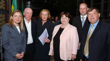 AccesScience 04 judges with Dr. Philip Nolan & An Tanaiste, 