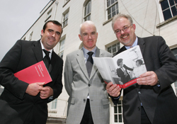 Dr Peter Doran, Director, UCD Mater Clinical Research Centre (CRC); Dr Jim Egan, Consultant in Respiratory Medicine, Mater Hospital, who leads a team of researchers at the UCD Mater CRC investigating the possible underlying causes of and links to pulmonary fibrosis; and Professor Bill Powderly, Head of UCD School of Medicine and Medical Science, who leads the Dublin City HIV Cohort Study at the UCD Mater CRC