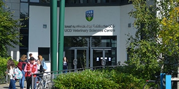 By working with UCD\'s School of Veterinary Medicine together with communities we will try to answer the question of how a pandemic has an impact on humans, animals and the environment. 