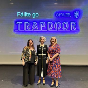 Trapdoor@UCD hosted this year's Arts & Humanities College Lecture in collaboration with UCD SLCL! Journalist, author, and Irish Times contributor Lara Marlowe captivated the audience with her talk on 'Ukraine’s Quest to Join the West' 
