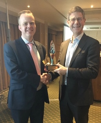 2017 IACR Cancer Research Medal presented to Professor William Gallagher by IACR President, Professor William Watson