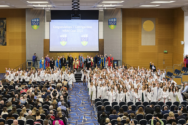 Vet and Vet Nursing students in O'Reilly Hall after receiving their white coats