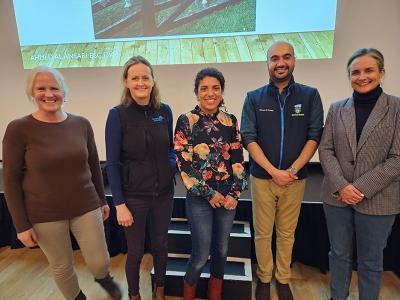 Nia O'Malley (Redmills), Niamh Walsh (Clifden Veterinary Surgeon), Niamh Lewis, Ahmed Al Ansari & Vivienne Duggan (UCD)